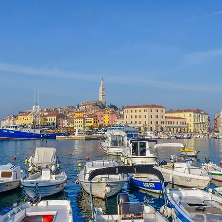 Trieste By Interhome * רוביני