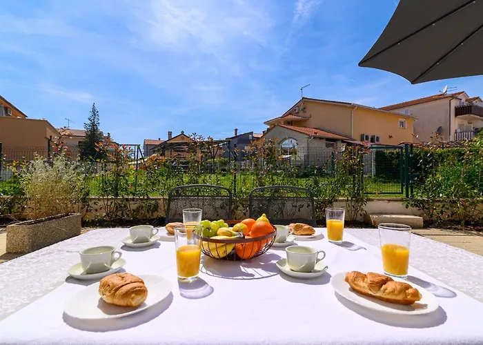 Apartment Trieste By Interhome Rovinj